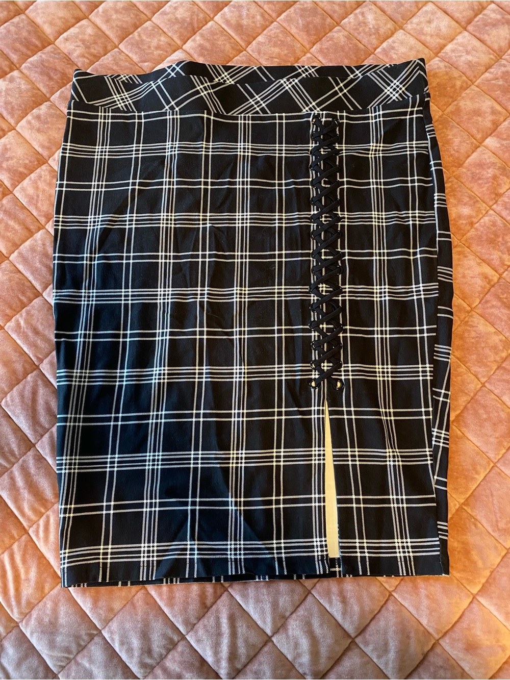 Torrid Women’s Black Plaid Pencil Skirt with Side Lace-Up Detail-Size 2